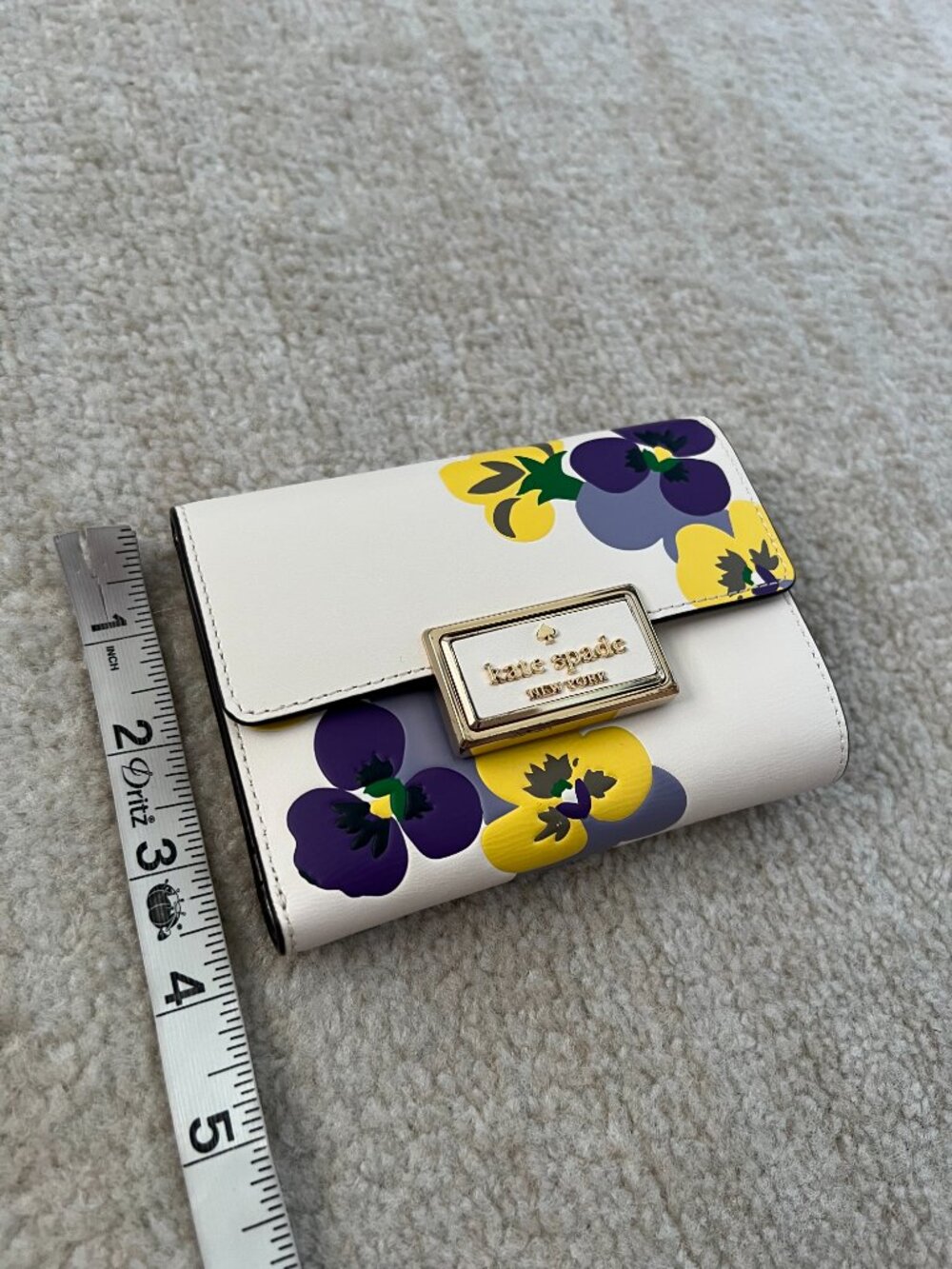 Kate Spade Reegan Pansy Toss Medium Flap Trifold Wallet Parchment Floral - Picture 8 of 8